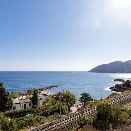 L'Esterel Yourhosthelper Мандельё-ла-Напуль Экстерьер фото
